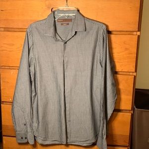 Perry Elllis mens slim fit dress shirt in unique patterned pinstripe pattern.